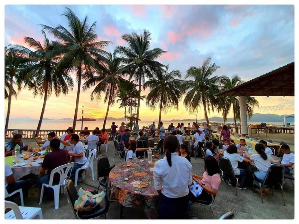 Jansom Beach Resort Ranong Exterior photo