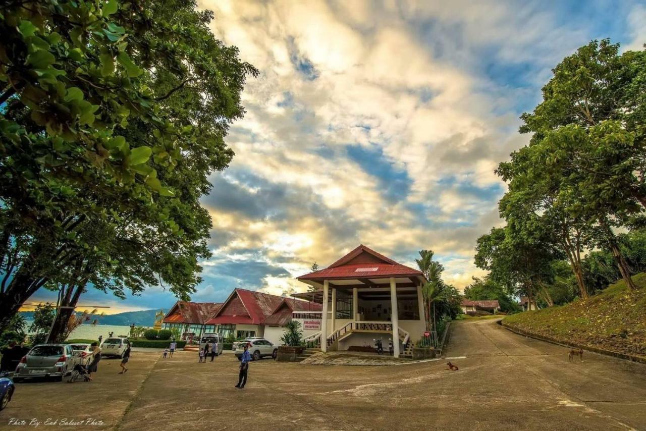 Jansom Beach Resort Ranong Exterior photo