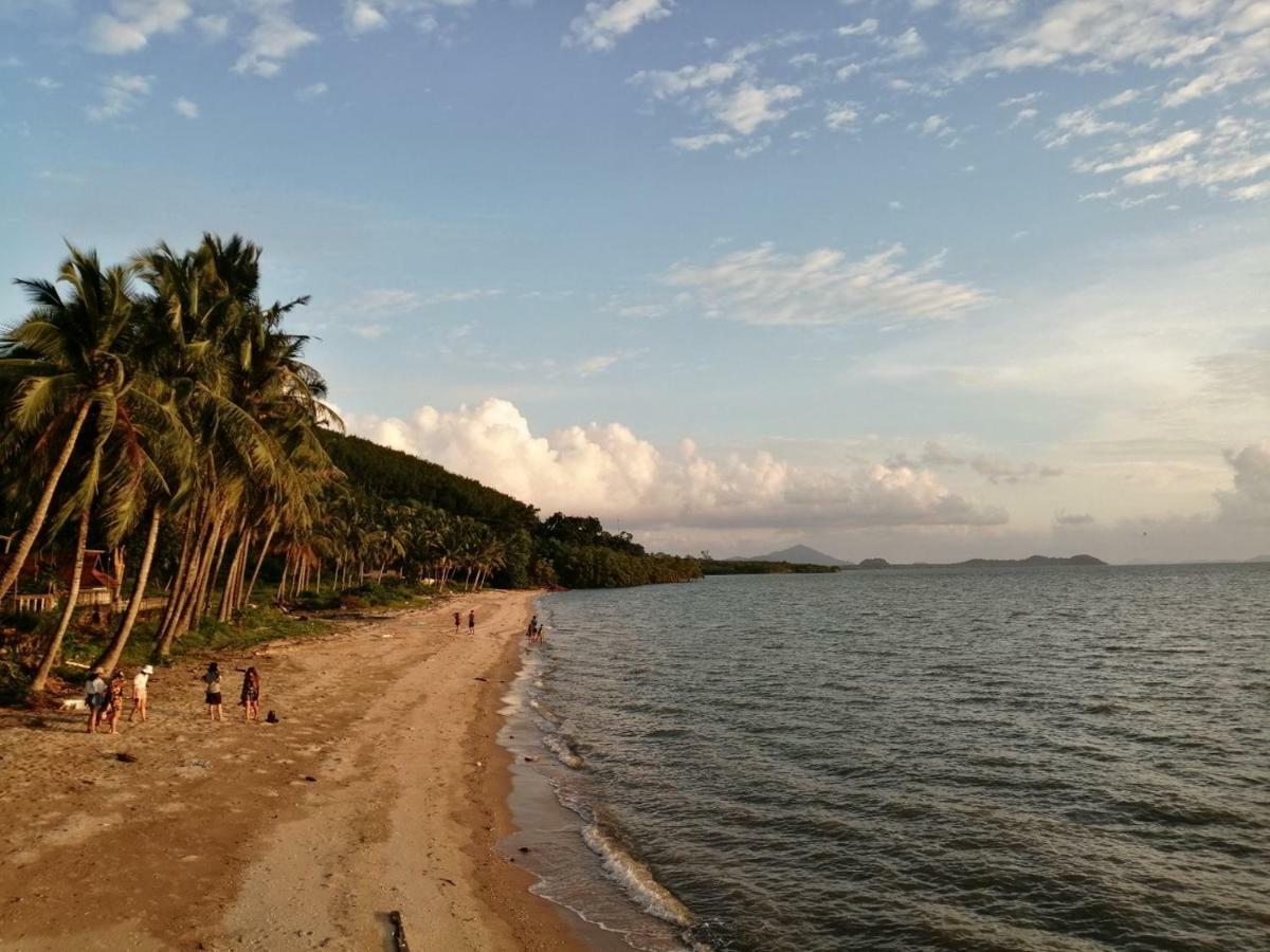 Jansom Beach Resort Ranong Exterior photo